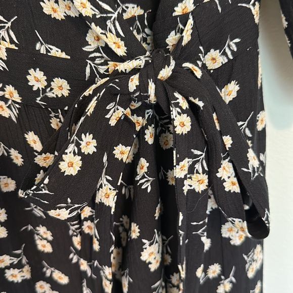 Women’s Daisy Wrap Dress - Propaganda (from Plenty) - size Large - Picture 3 of 5